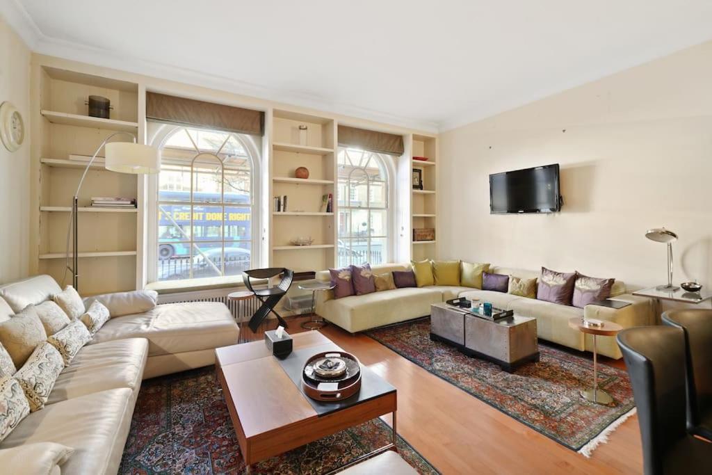 Three Bedroom Flat In Belgravia Londra Exterior foto